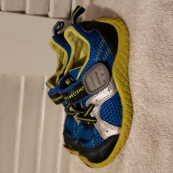 TSUKIHOSHI Sneakers - Picture 1 of 9